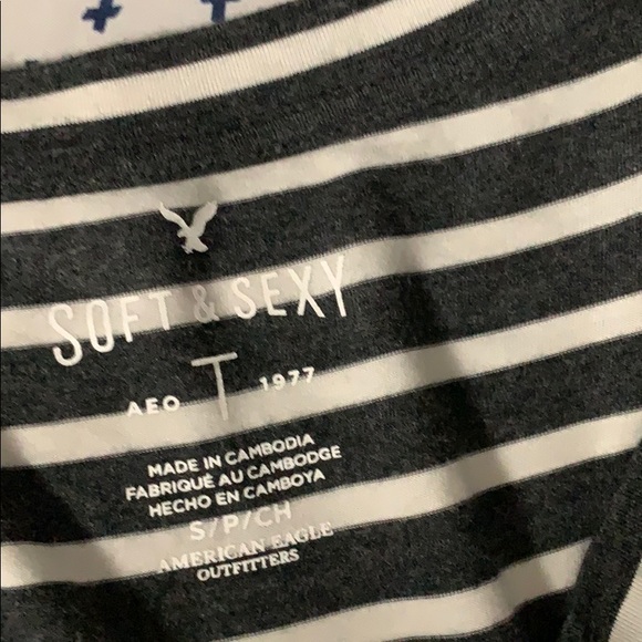 Stripped long sleeve American Eagle shirts - Picture 3 of 3